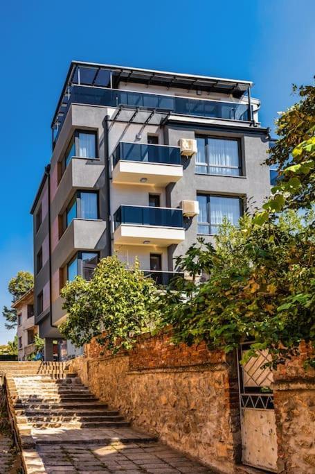 Hills View Central Apartment Plovdiv Bagian luar foto